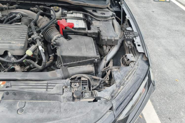 Used Ford Mondeo 2022 EcoBoost 245 Luxury Model Engine Bay Left
