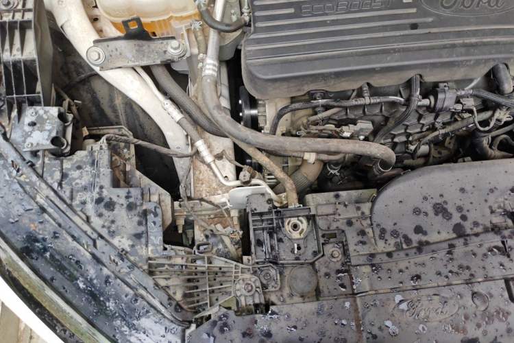 Used Ford Mondeo 2022 EcoBoost 245 ST-Line Engine Bay Right