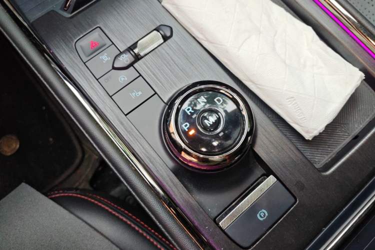 Used Ford Mondeo 2022 EcoBoost 245 ST-Line Gear Lever