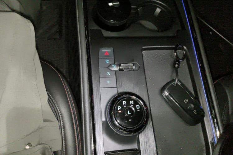 Used Ford Mondeo 2022 EcoBoost 245 Ultimate Model Gear Lever
