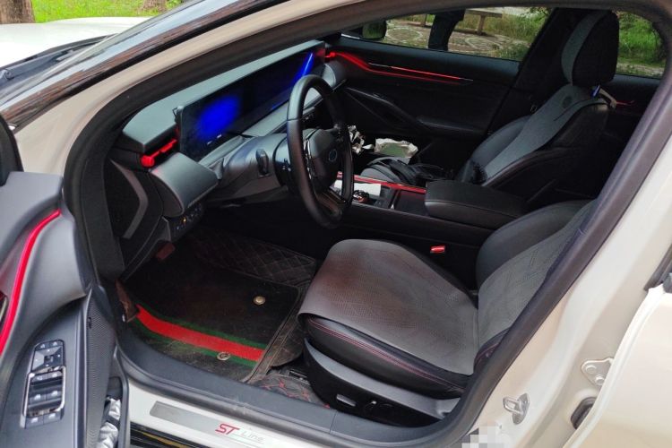 Used Ford Mondeo 2022 EcoBoost 245 ST-Line Left Front Seat