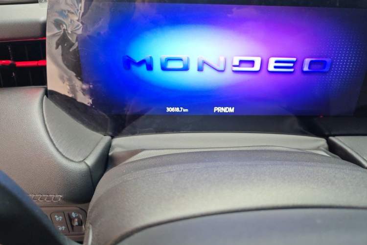 Used Ford Mondeo 2022 EcoBoost 245 ST-Line Odometer Close Up