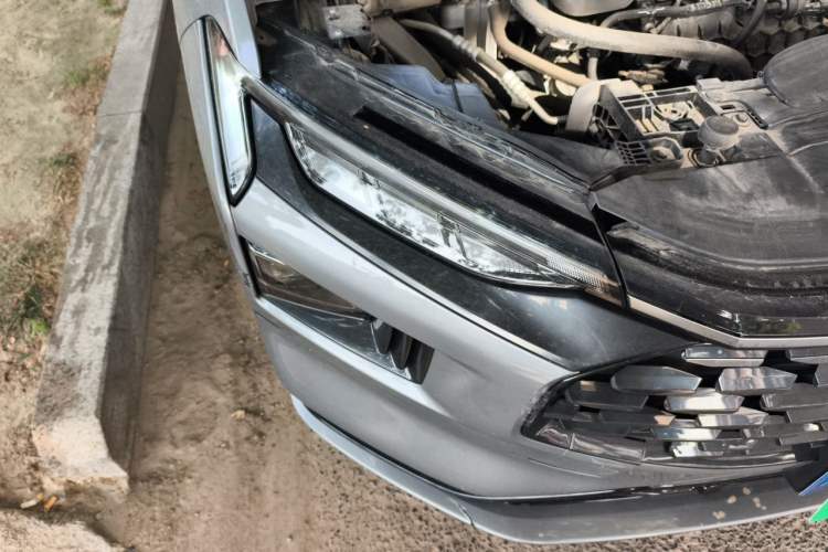 Used Ford Mondeo 2022 Restyled EcoBoost 245 Luxury Version Right Front Headlight