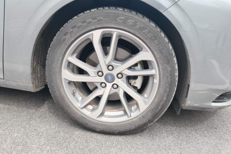 Used Ford Mondeo 2022 EcoBoost 245 Luxury Model Right Front Wheel Hub