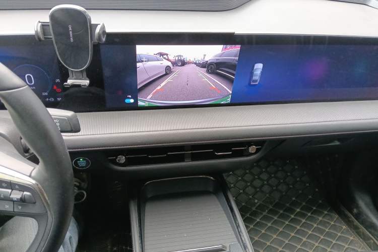 Used Ford Mondeo 2022 Restyled EcoBoost 245 Luxury Version Audio And AC Panel