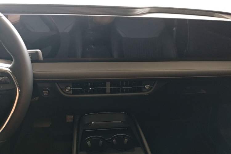 Used Ford Mondeo 2022 Restyled EcoBoost 245 Luxury Version Audio And AC Panel