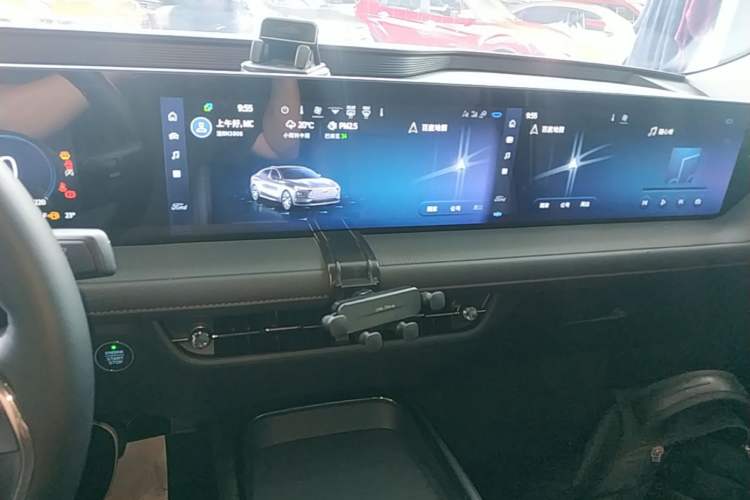 Used Ford Mondeo 2022 Restyled EcoBoost 245 Luxury Version Audio And AC Panel
