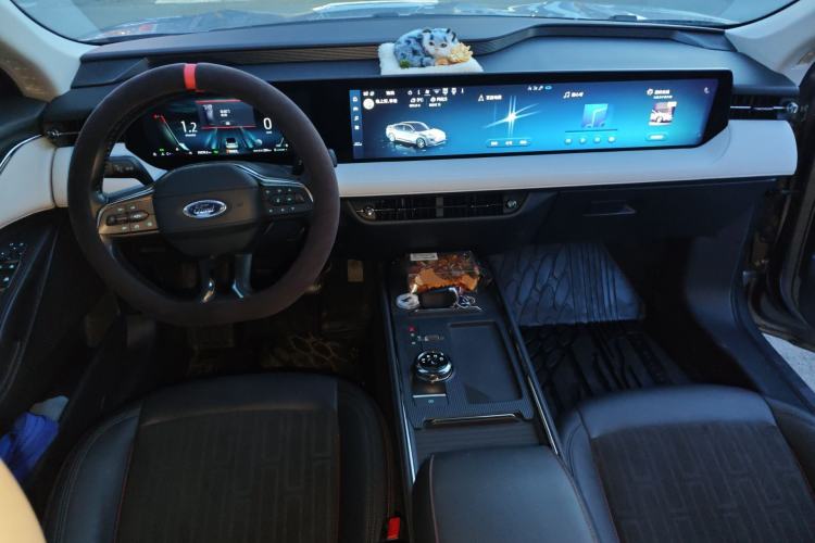 Used Ford Mondeo 2022 Restyled EcoBoost 245 Luxury Version Center Console