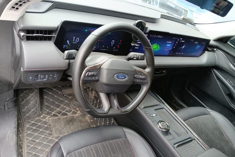 Used Ford Mondeo 2022 Restyled EcoBoost 245 Luxury Version Center Console