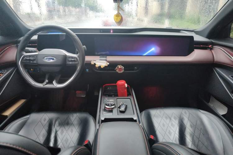 Used Ford Mondeo 2022 Facelifted EcoBoost 245 Ultimate Edition Center Console