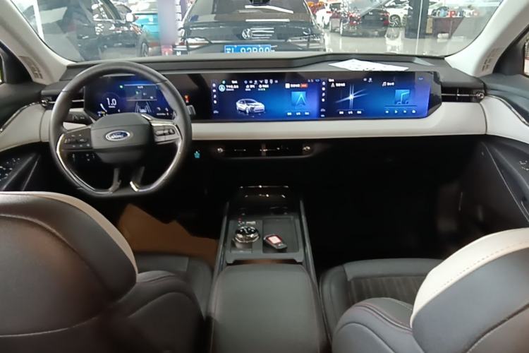 Used Ford Mondeo 2022 Restyled EcoBoost 245 Luxury Version Center Console