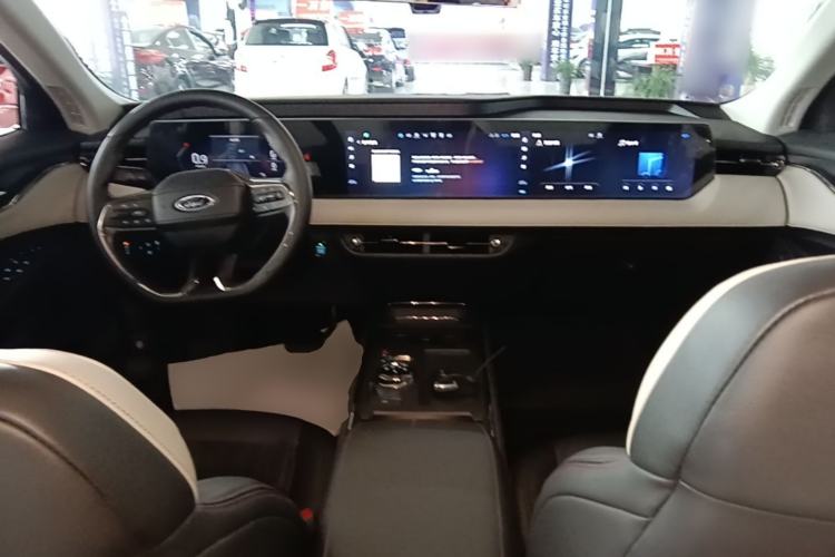 Used Ford Mondeo 2022 Restyled EcoBoost 245 Luxury Version Center Console