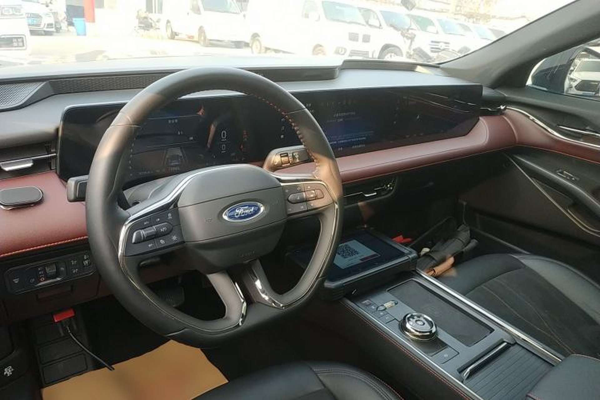 Used Ford Mondeo 2022 EcoBoost 245 Ultimate Model Center Console