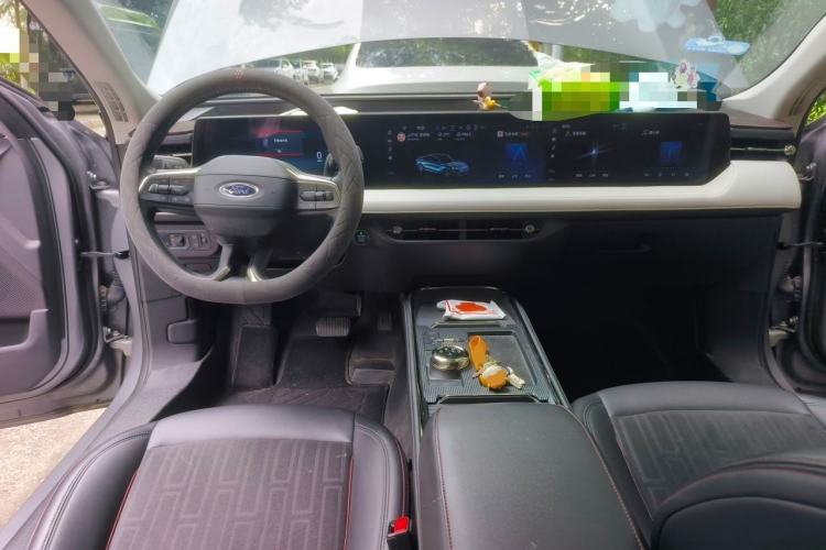 Used Ford Mondeo 2022 EcoBoost 245 Luxury Model Center Console