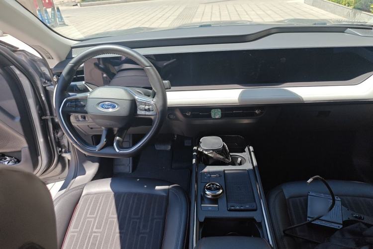 Used Ford Mondeo 2022 Restyled EcoBoost 245 Luxury Version Center Console