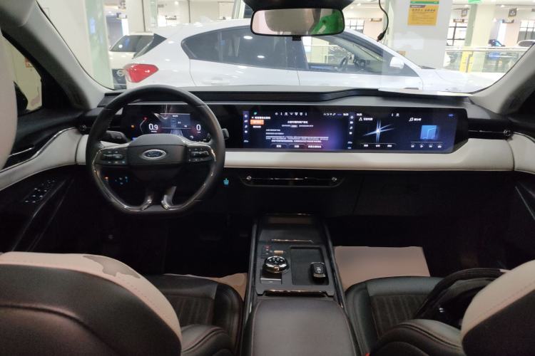 Used Ford Mondeo 2022 Restyled EcoBoost 245 Luxury Version Center Console