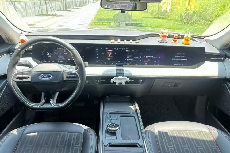 Used Ford Mondeo 2022 Restyled EcoBoost 245 Luxury Version Center Console