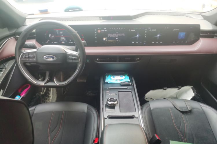 Used Ford Mondeo 2022 EcoBoost 245 Ultimate Model Center Console