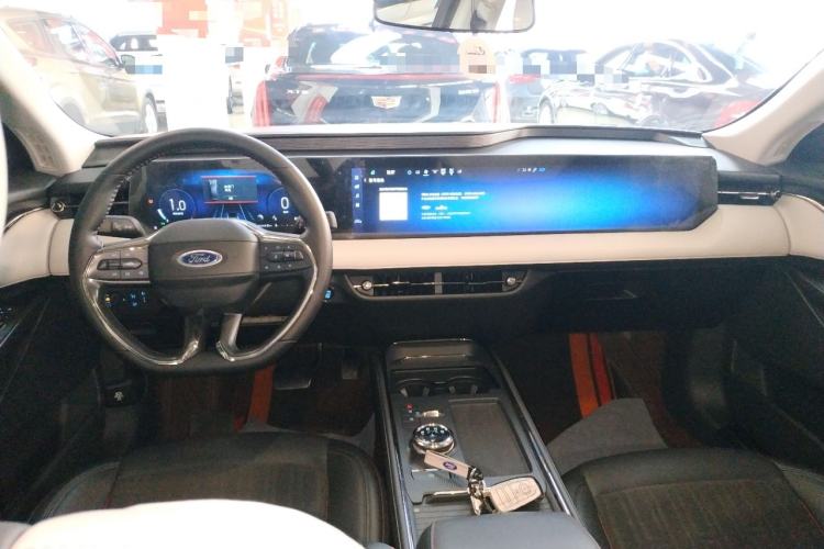 Used Ford Mondeo 2022 EcoBoost 245 Luxury Model Center Console