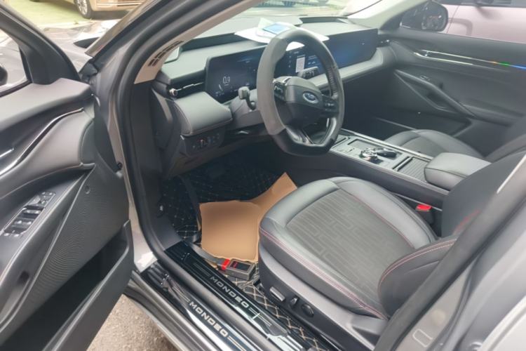 Used Ford Mondeo 2022 Restyled EcoBoost 245 Luxury Version Driver Seat