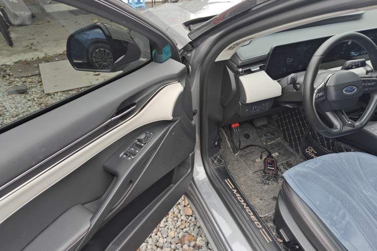 Used Ford Mondeo 2022 Restyled EcoBoost 245 Luxury Version Driver Seat