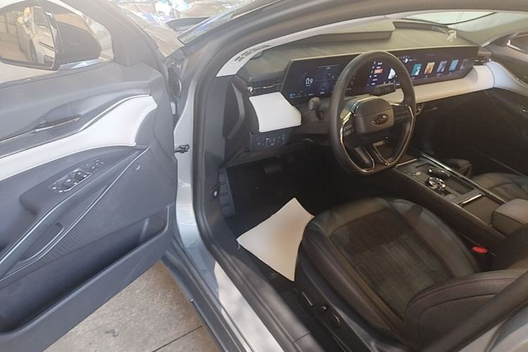 Used Ford Mondeo 2022 Restyled EcoBoost 245 Luxury Version Driver Seat