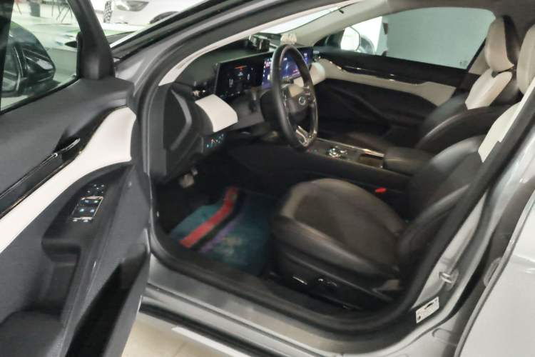Used Ford Mondeo 2022 Restyled EcoBoost 245 Luxury Version Driver Seat
