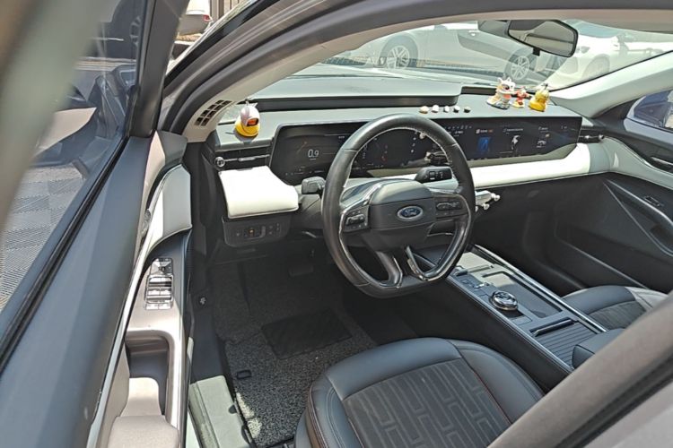 Used Ford Mondeo 2022 Restyled EcoBoost 245 Luxury Version Driver Seat
