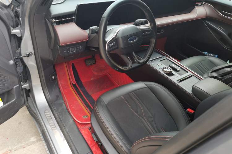 Used Ford Mondeo 2022 Facelifted EcoBoost 245 Ultimate Edition Driver Seat