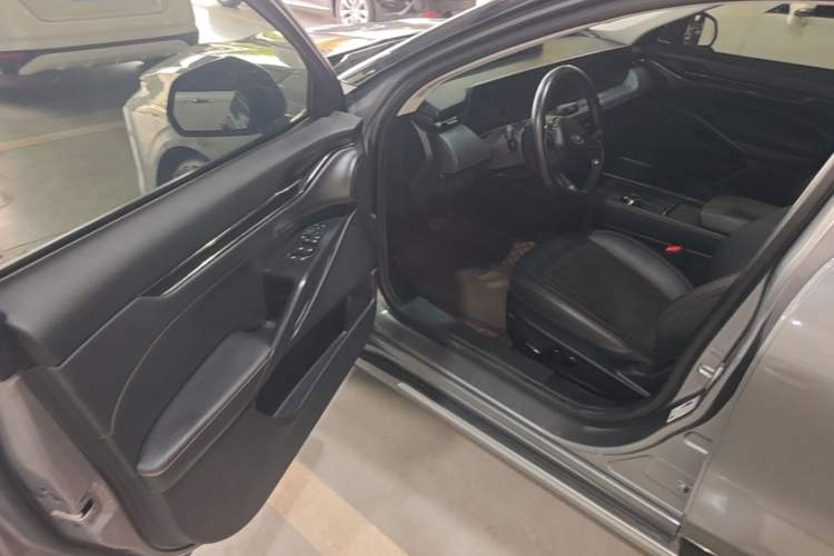 Used Ford Mondeo 2022 Restyled EcoBoost 245 Luxury Version Driver Seat