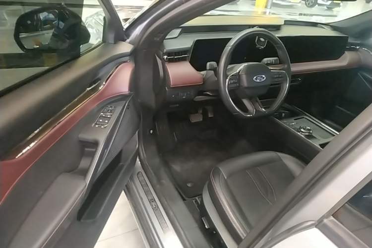 Used Ford Mondeo 2022 Facelifted EcoBoost 245 Ultimate Edition Driver Seat