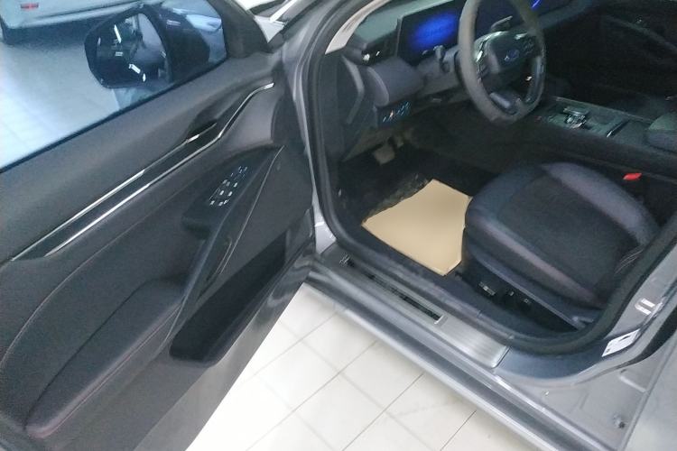 Used Ford Mondeo 2022 Restyled EcoBoost 245 Luxury Version Driver Seat