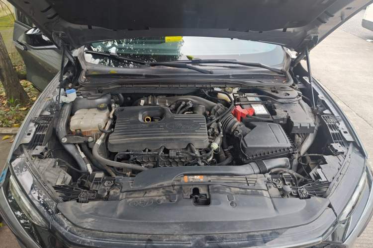 Used Ford Mondeo 2022 Facelift EcoBoost 245 ST-Line Engine Bay