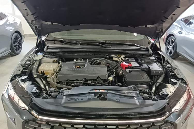 Used Ford Mondeo 2022 Facelifted EcoBoost 245 Ultimate Edition Engine Bay
