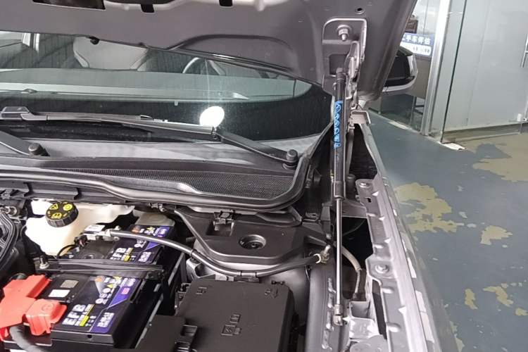 Used Ford Mondeo 2022 Facelifted EcoBoost 245 Ultimate Edition Engine Bay Left