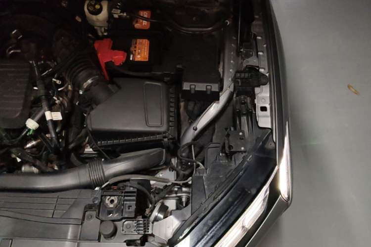 Used Ford Mondeo 2022 Restyled EcoBoost 245 Luxury Version Engine Bay Left