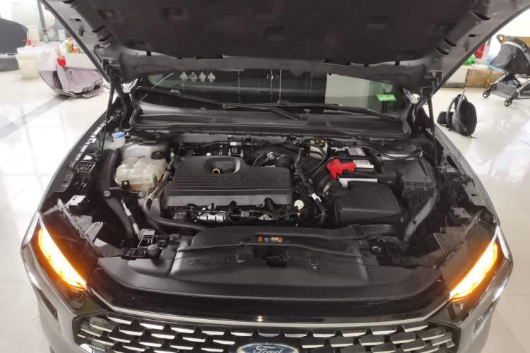 Used Ford Mondeo 2022 Restyled EcoBoost 245 Luxury Version Engine Bay