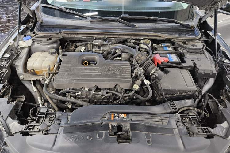 Used Ford Mondeo 2022 EcoBoost 245 Luxury Model Engine Bay