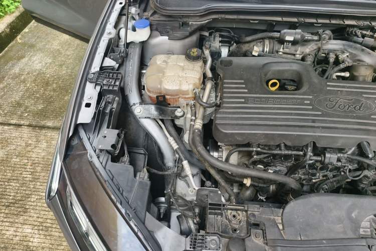 Used Ford Mondeo 2022 Restyled EcoBoost 245 Luxury Version Engine Bay Right