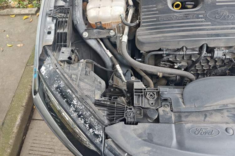 Used Ford Mondeo 2022 Facelift EcoBoost 245 ST-Line Engine Bay Right