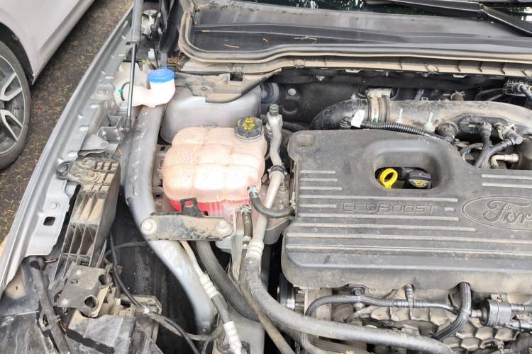Used Ford Mondeo 2022 Facelifted EcoBoost 245 Ultimate Edition Engine Bay Right