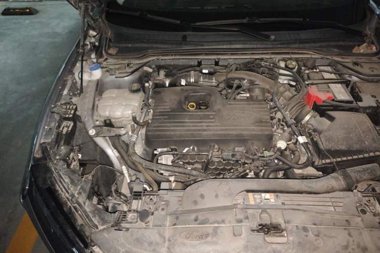 Used Ford Mondeo 2022 EcoBoost 245 Luxury Model Engine Bay Right
