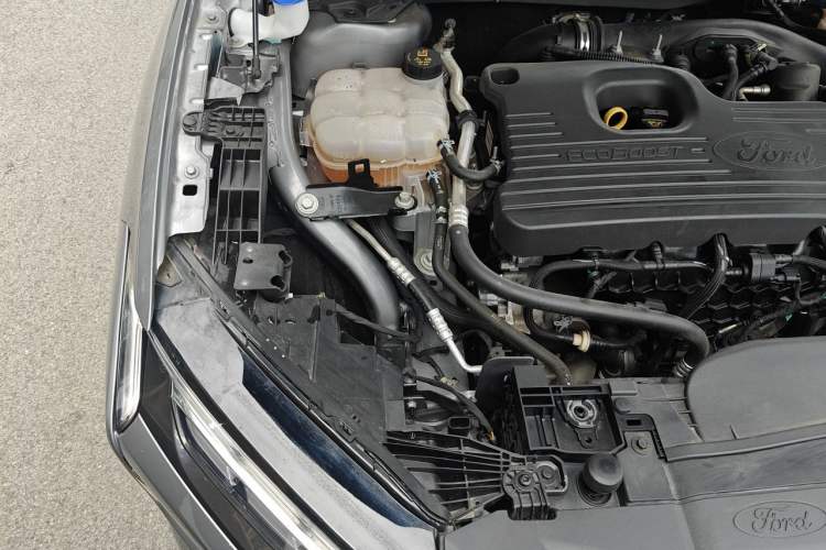 Used Ford Mondeo 2022 Facelifted EcoBoost 245 Ultimate Edition Engine Bay Right
