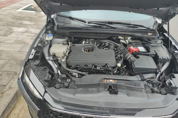 Used Ford Mondeo 2022 Facelifted EcoBoost 245 Ultimate Edition Engine Bay Right