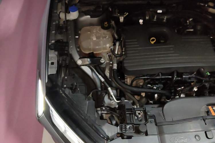 Used Ford Mondeo 2022 Restyled EcoBoost 245 Luxury Version Engine Bay Right
