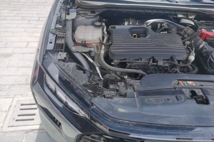 Used Ford Mondeo 2022 EcoBoost 245 Ultimate Model Engine Bay Right