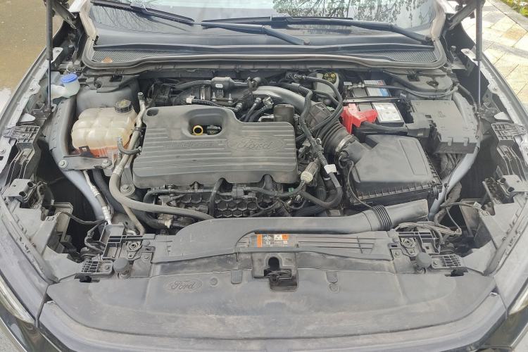 Used Ford Mondeo 2022 EcoBoost 245 Fashion Edition Engine Bay