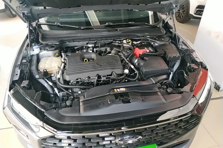 Used Ford Mondeo 2022 EcoBoost 245 Luxury Model Engine Bay