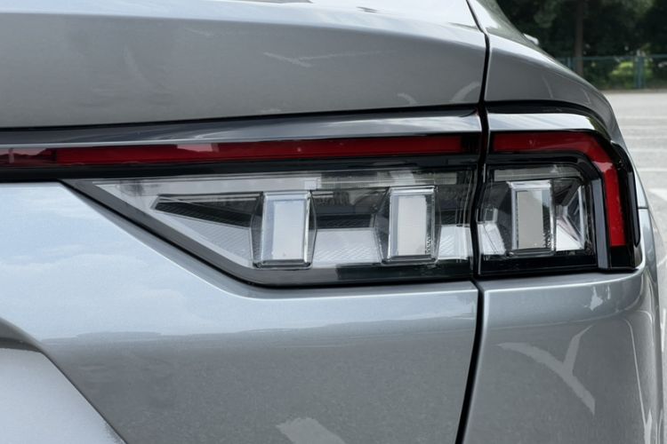Used Ford Mondeo 2022 Restyled EcoBoost 245 Luxury Version Exterior 1