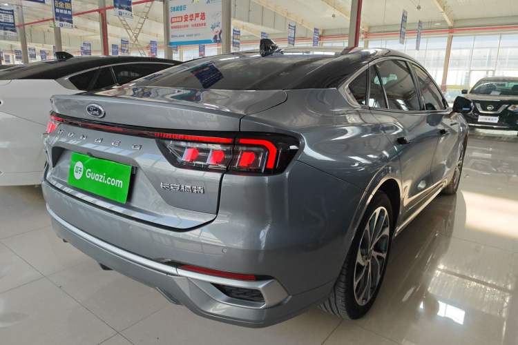 Used Ford Mondeo 2022 EcoBoost 245 Ultimate Model Exterior 3